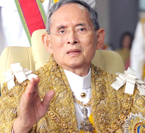 Điện chia buồn về việc Nhà Vua Thái Lan Bhumibol Adulyadej qua đời